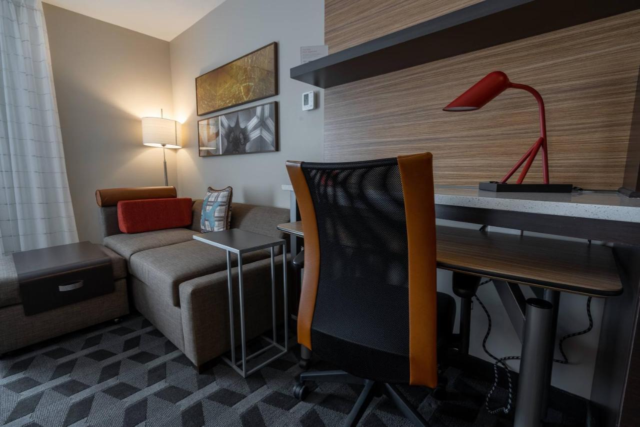 Towneplace Suites By Marriott קלינטון מראה חיצוני תמונה