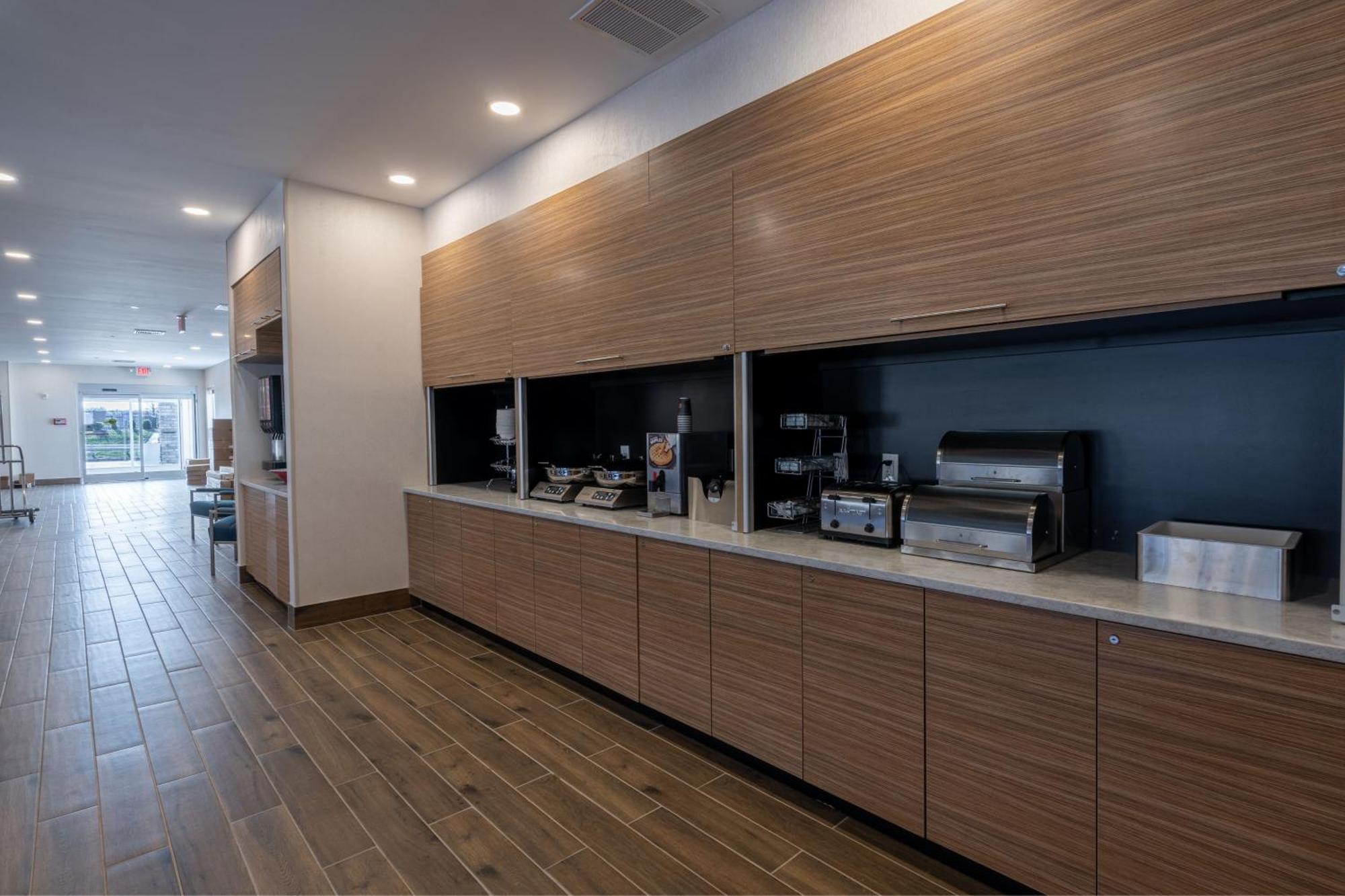 Towneplace Suites By Marriott קלינטון מראה חיצוני תמונה