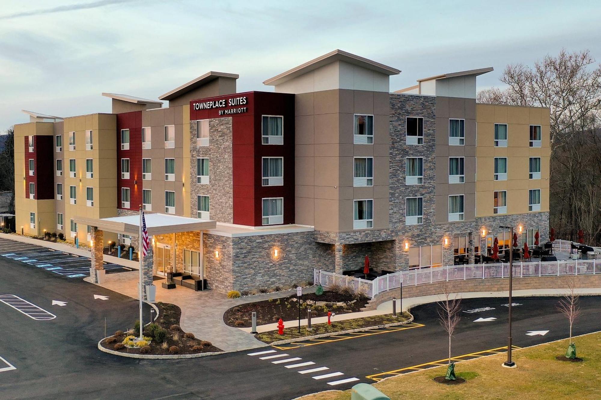 Towneplace Suites By Marriott קלינטון מראה חיצוני תמונה