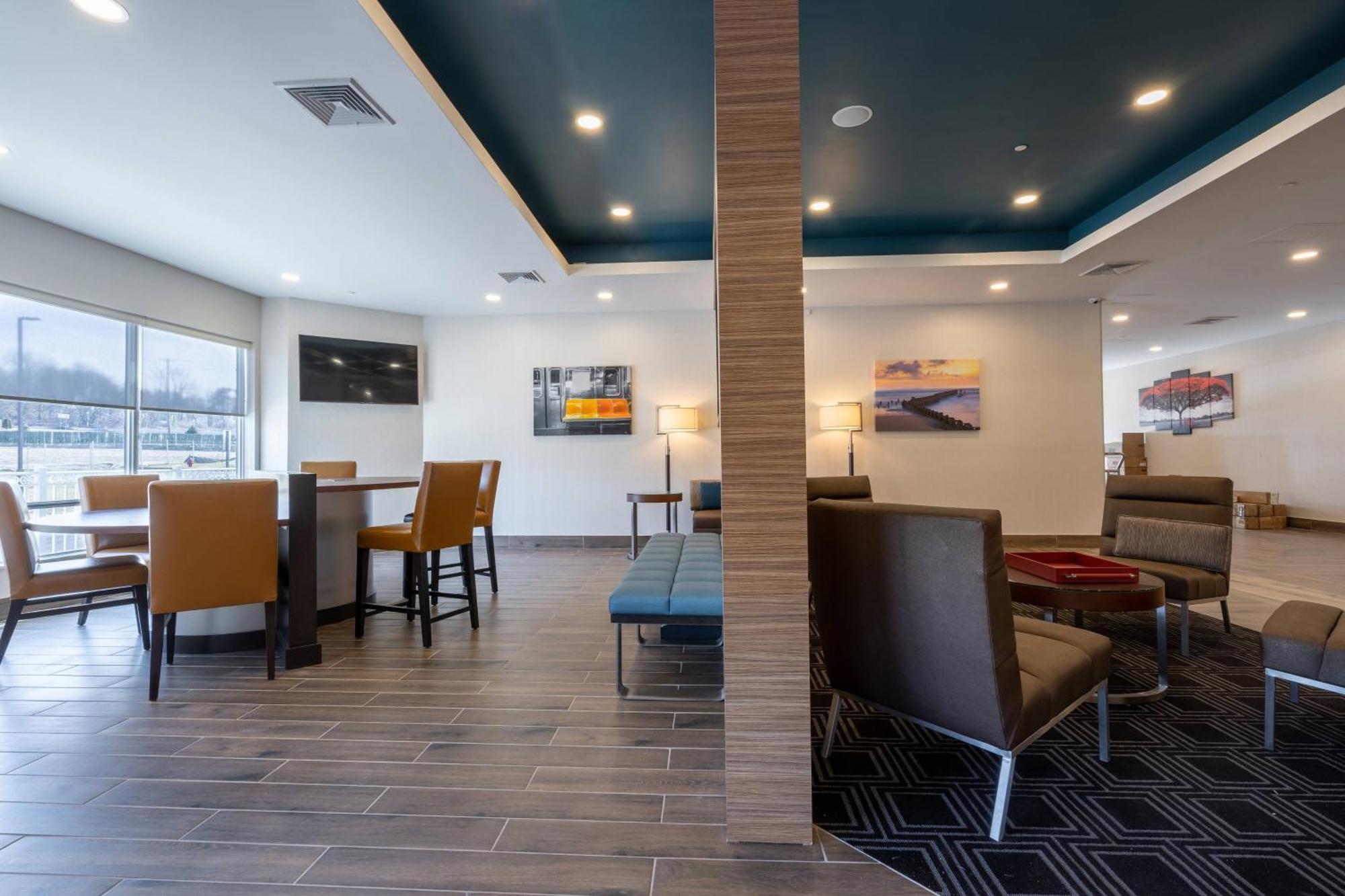 Towneplace Suites By Marriott קלינטון מראה חיצוני תמונה